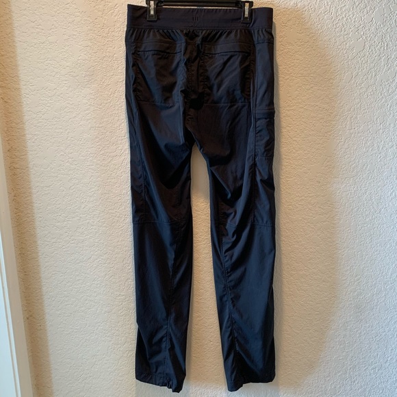 Lululemon men black studio active/athleisure pants - Picture 2 of 14